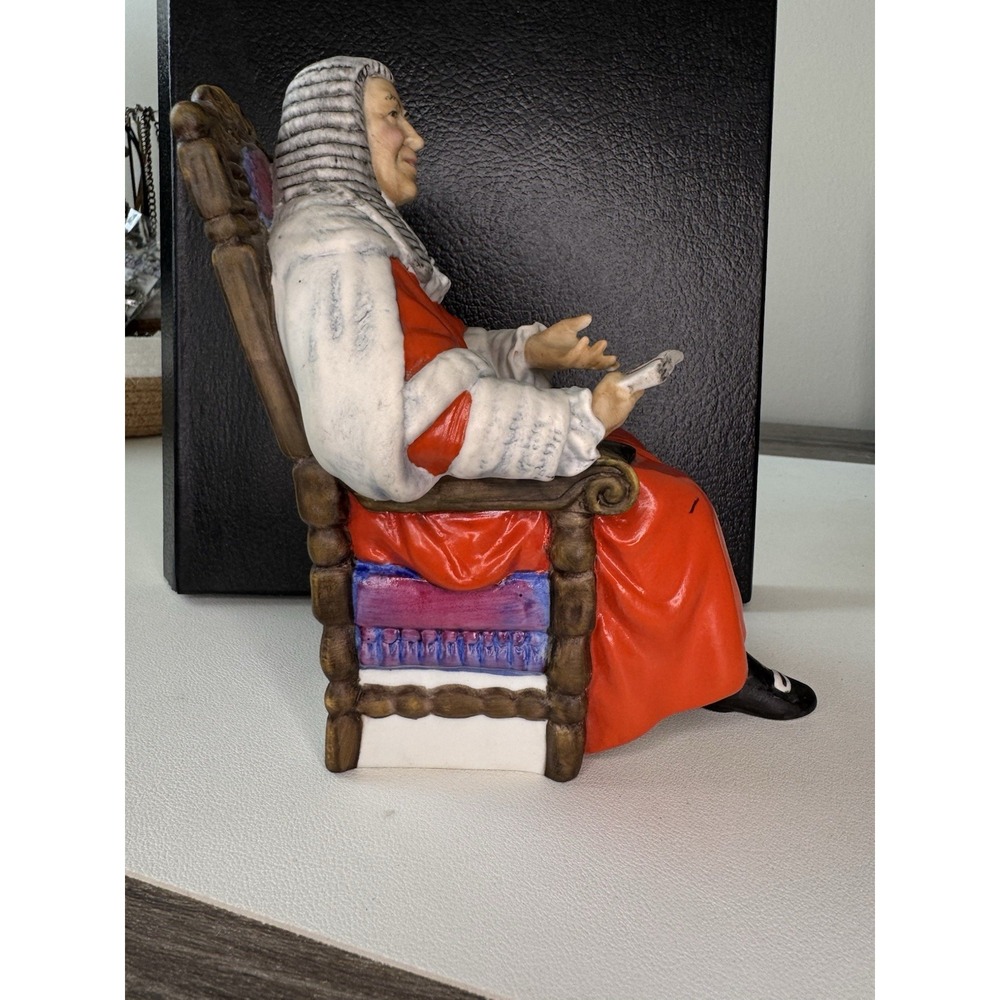 Vintage Royal Doulton "The Judge" Porcelain Figurine HN 2443 Barrister England - Picture 3 of 9